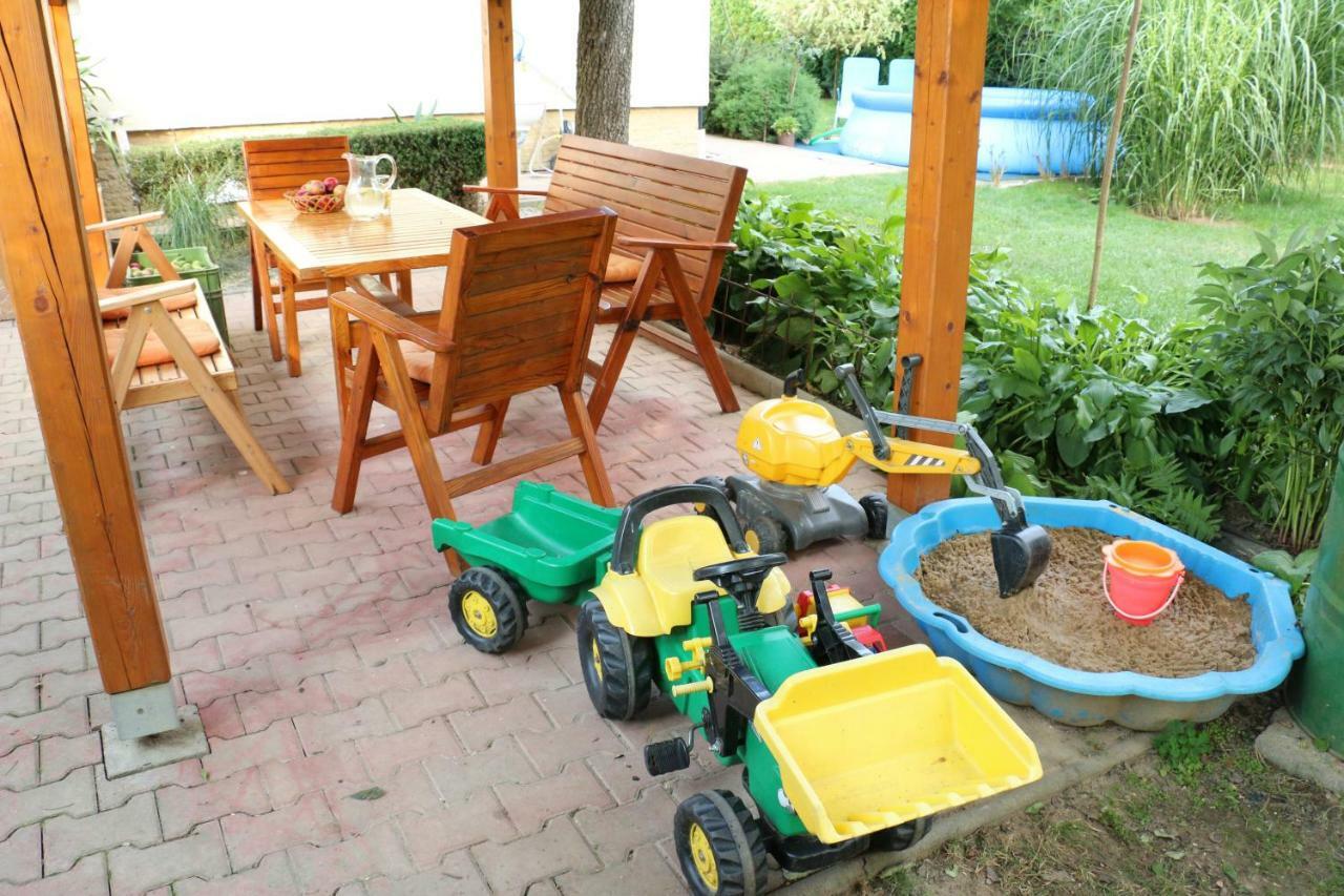 Privat Cerenica Daire Belusa Dış mekan fotoğraf