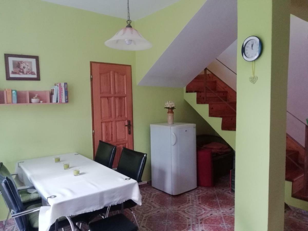 Privat Cerenica Daire Belusa Dış mekan fotoğraf